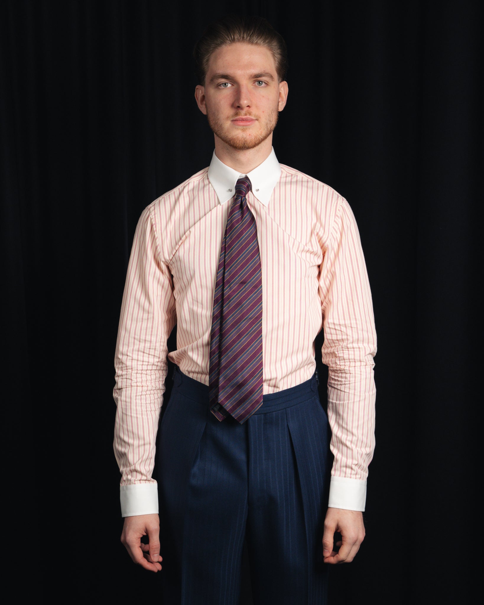 Antun - Poplin - Two Tone - MOD Krave - Creme/Lyserød Stribet