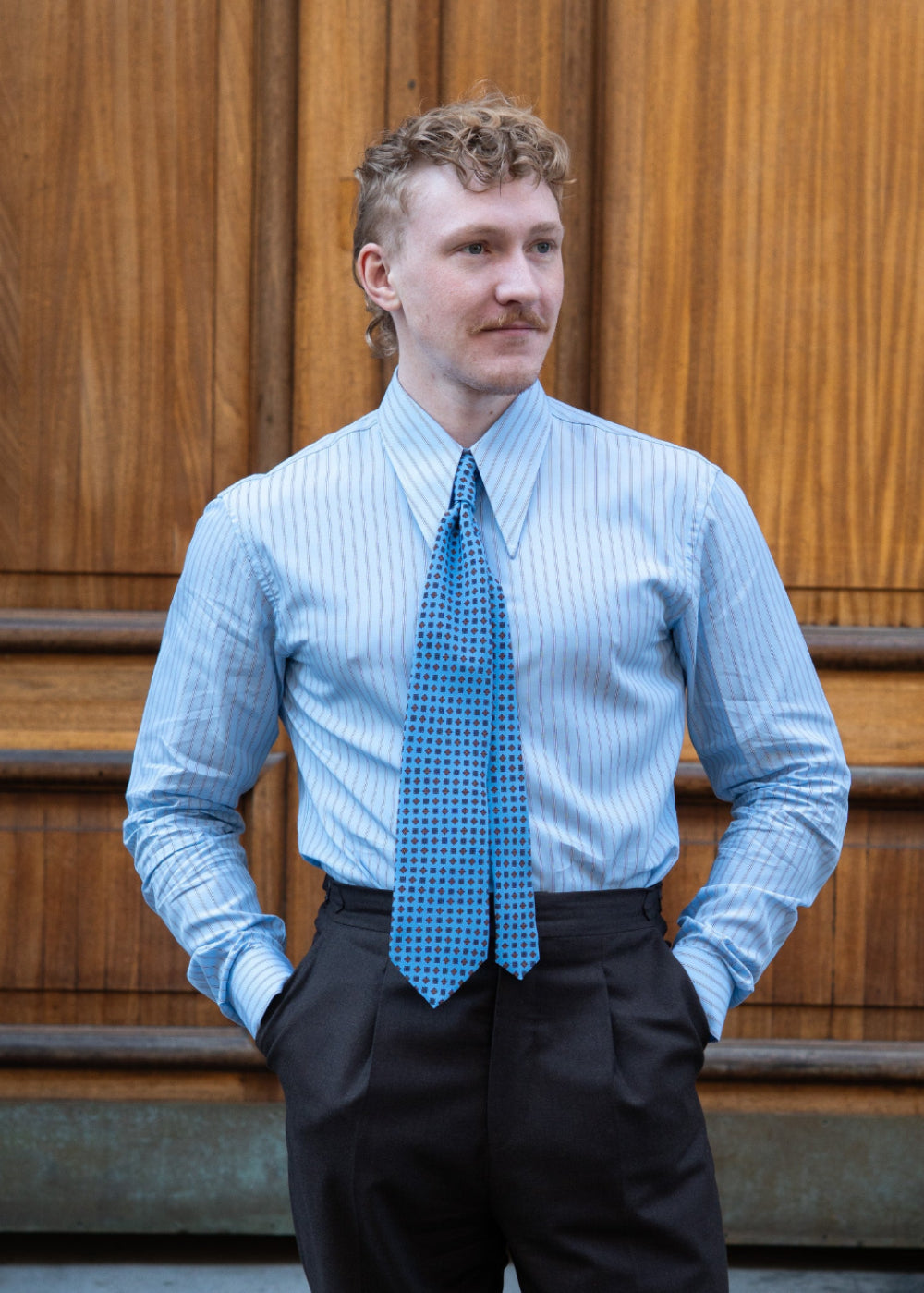 Ante - Poplin - Spear collar - Lyseblå dobbelt strip