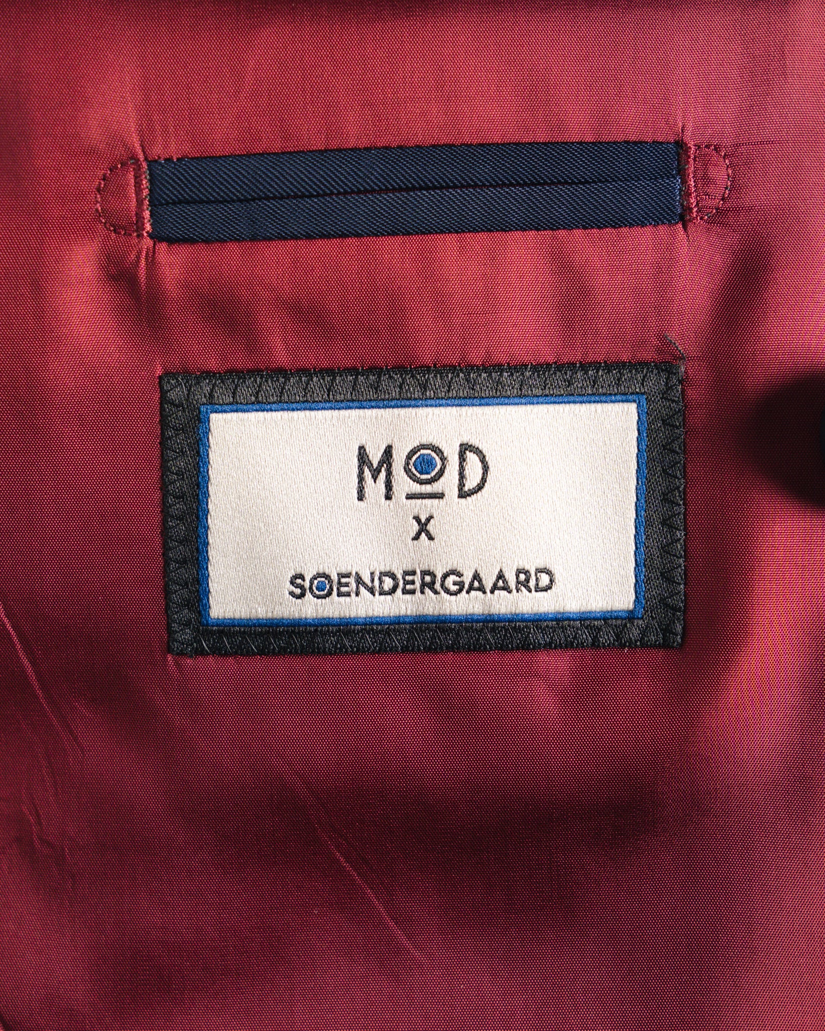 The Collab - Dobbeltradet - Navy - MOD X SOENDERGAARD