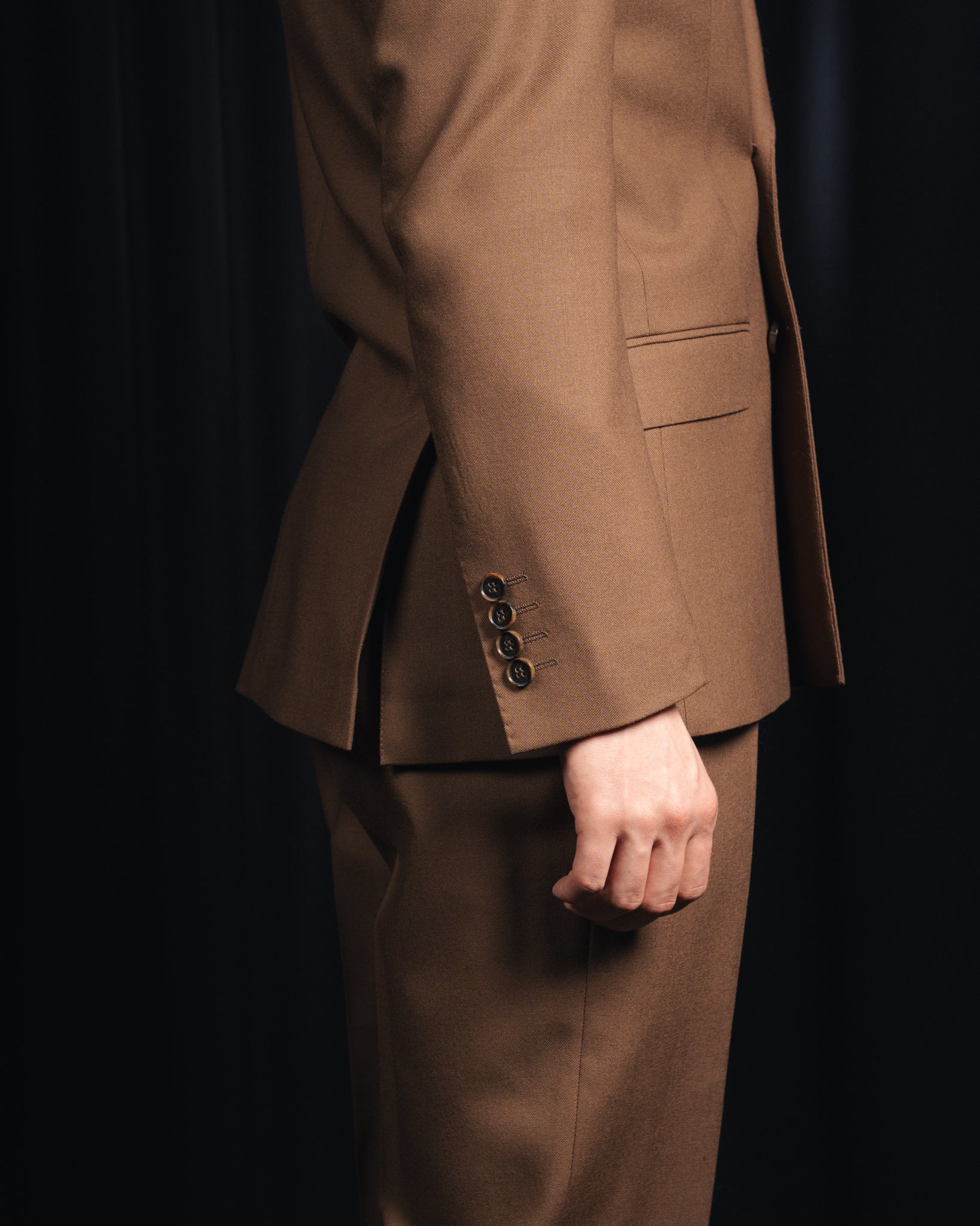 Suit – Double Breasted - 4ply Wool – Rogna - Camel