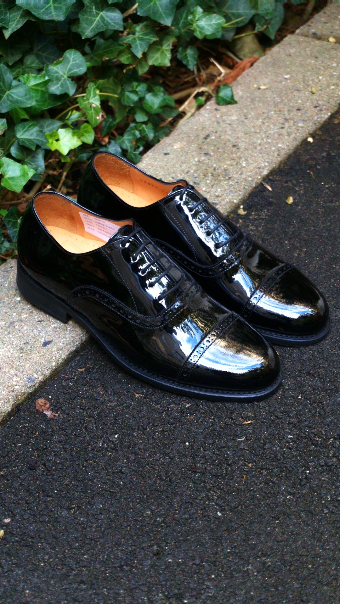 Punched Captoe - Laksko - Sample