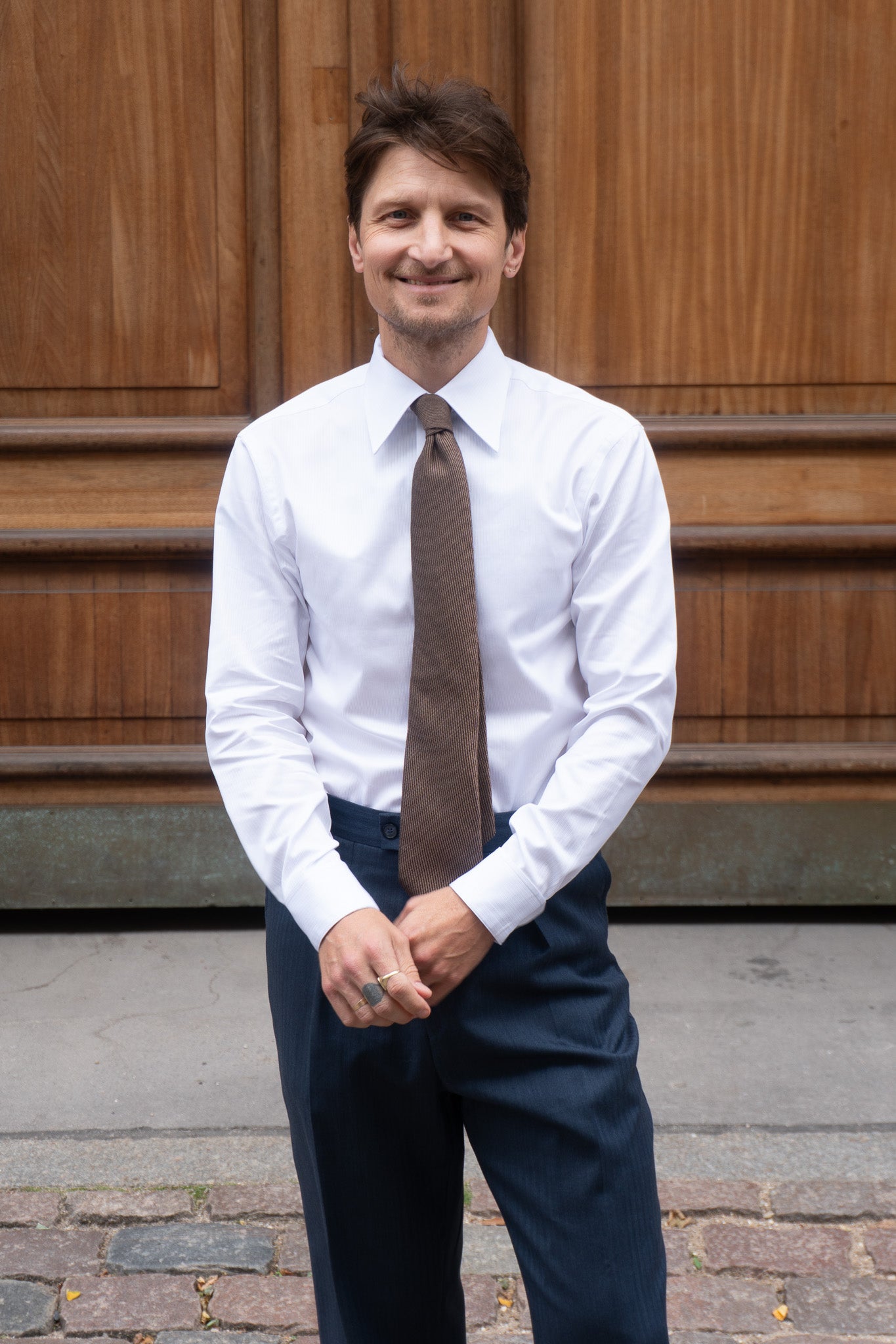 Antun - MOD Krave - Hvid Struktur