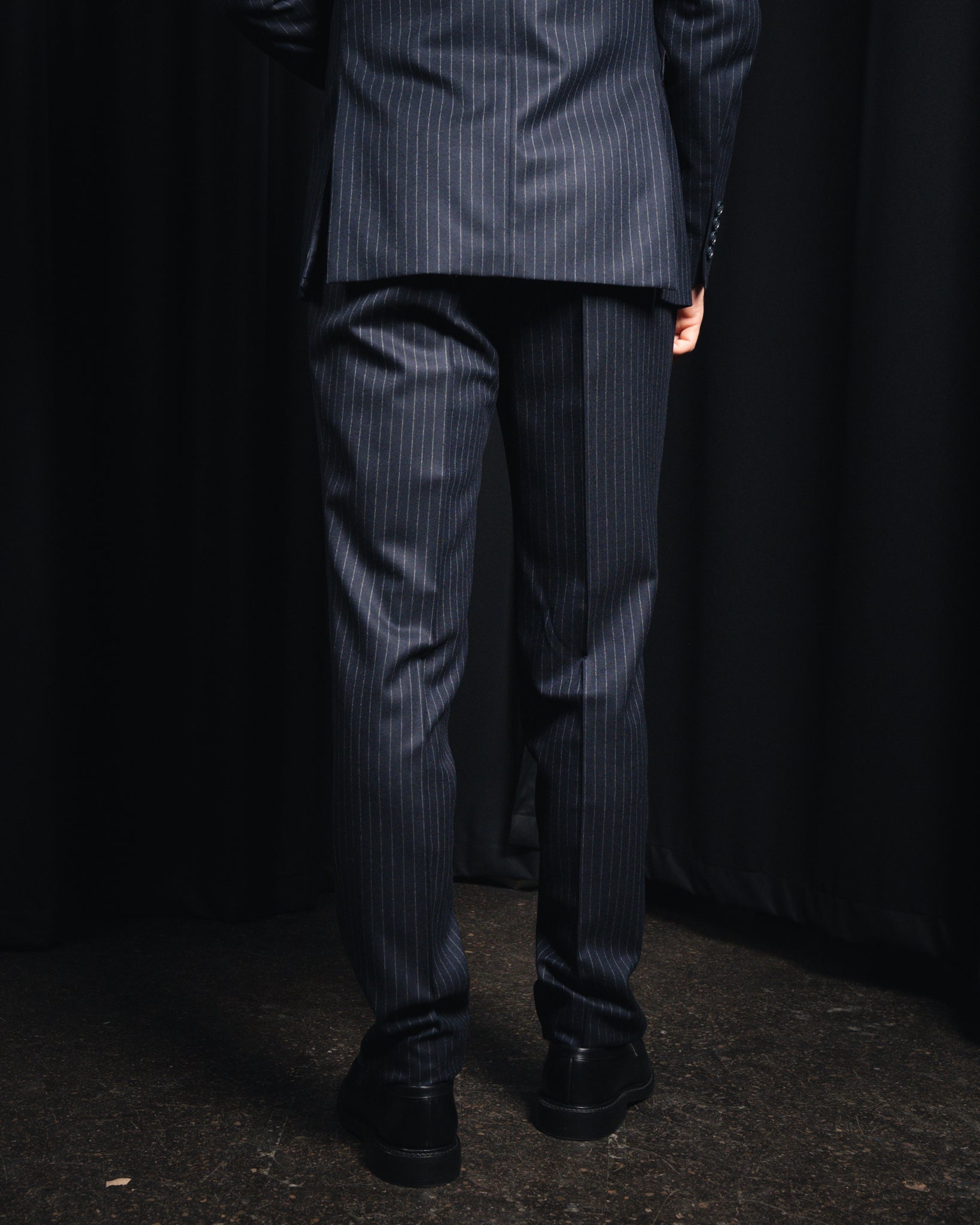 Anton - Uld - VBC - Navy Pinstripe Flannel
