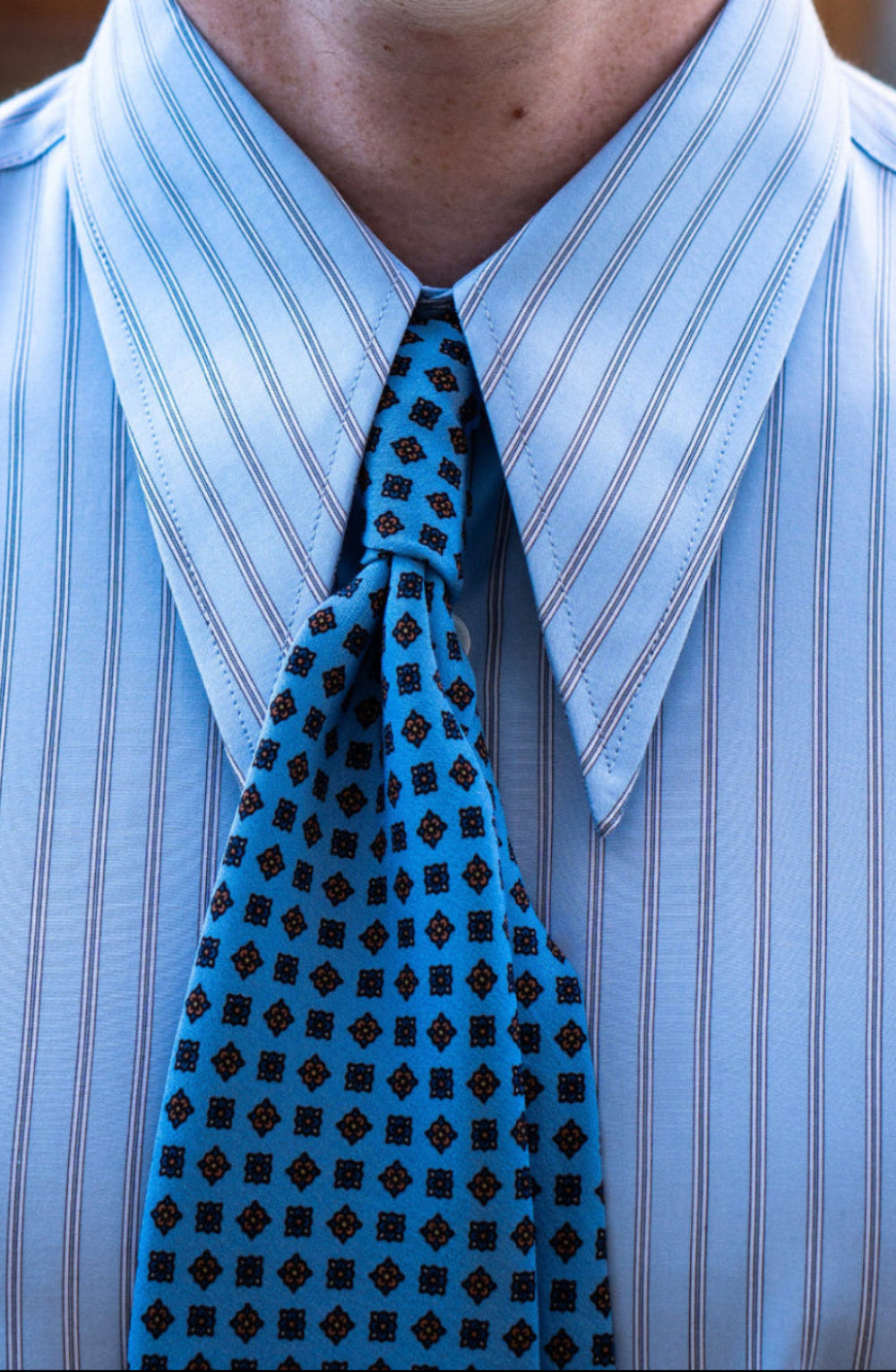 Ante - Poplin - Spear collar - Lyseblå dobbelt strip