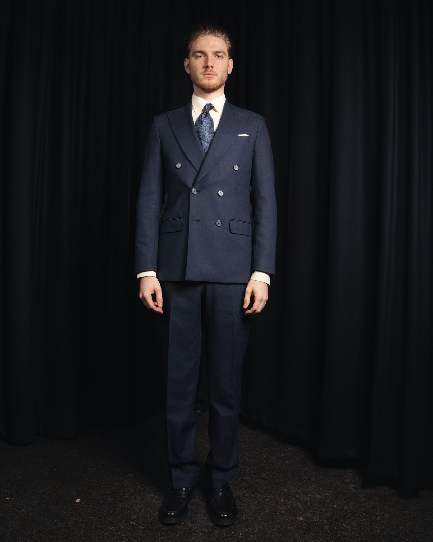 The Modernist - Dobbeltradet - 4ply - Navy