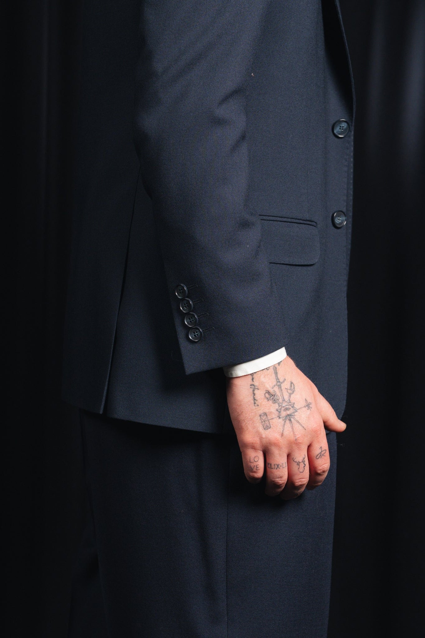 Josh - 4ply Wool - Rogna - Navy