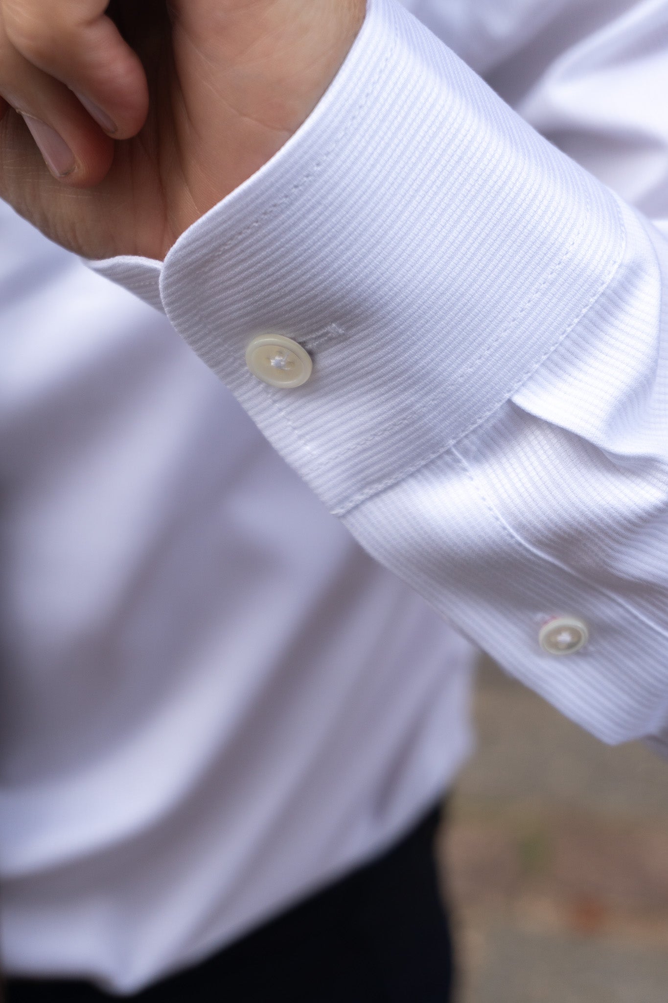 Antun - MOD Krave - Hvid  Struktur